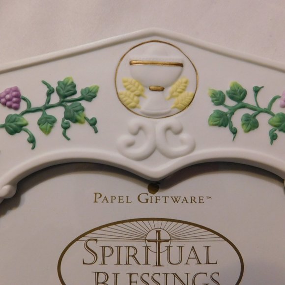 Papel Giftware First Holy Communion Frame - Picture 6 of 7